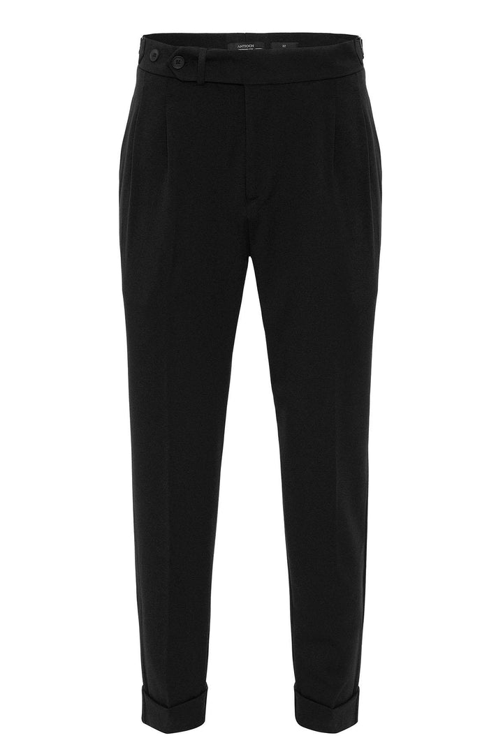 Pantalón carrot fit plisado de cintura alta negro para hombre - Wessi