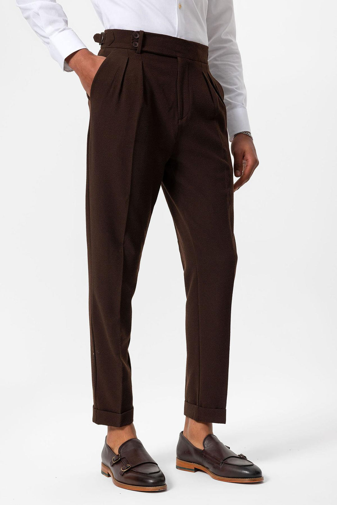 Men's Brown High-Waist Pleated Textured Pants - Wessi