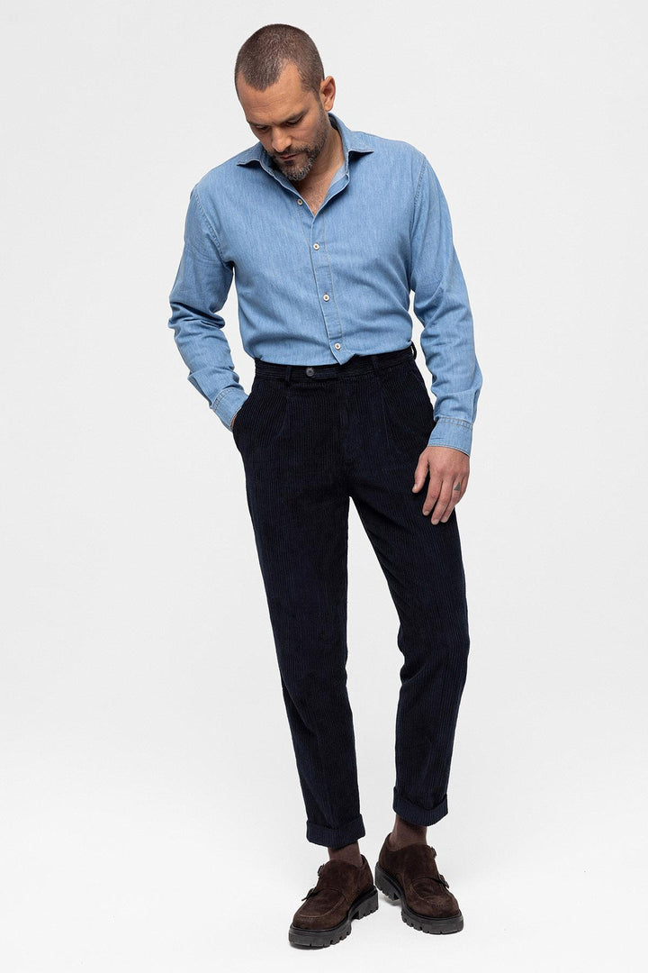 Pantaloni da uomo in velluto pieghettato a vita alta blu navy - Wessi