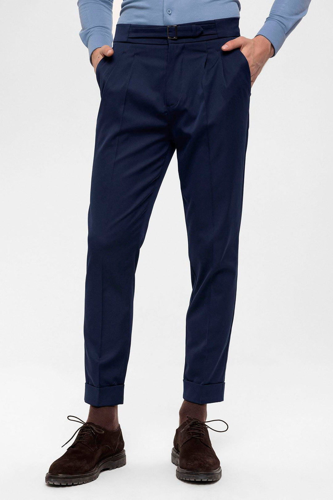 Pantaloni da uomo con dettagli con fibbia a vita alta blu navy - Wessi