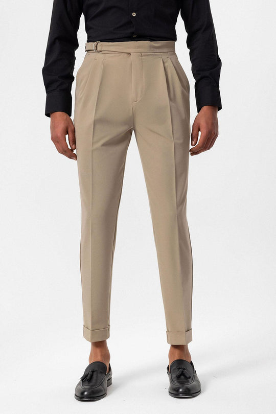 Pantalón Hombre Beige Talle Alto Plisado Con Cinturón - Wessi