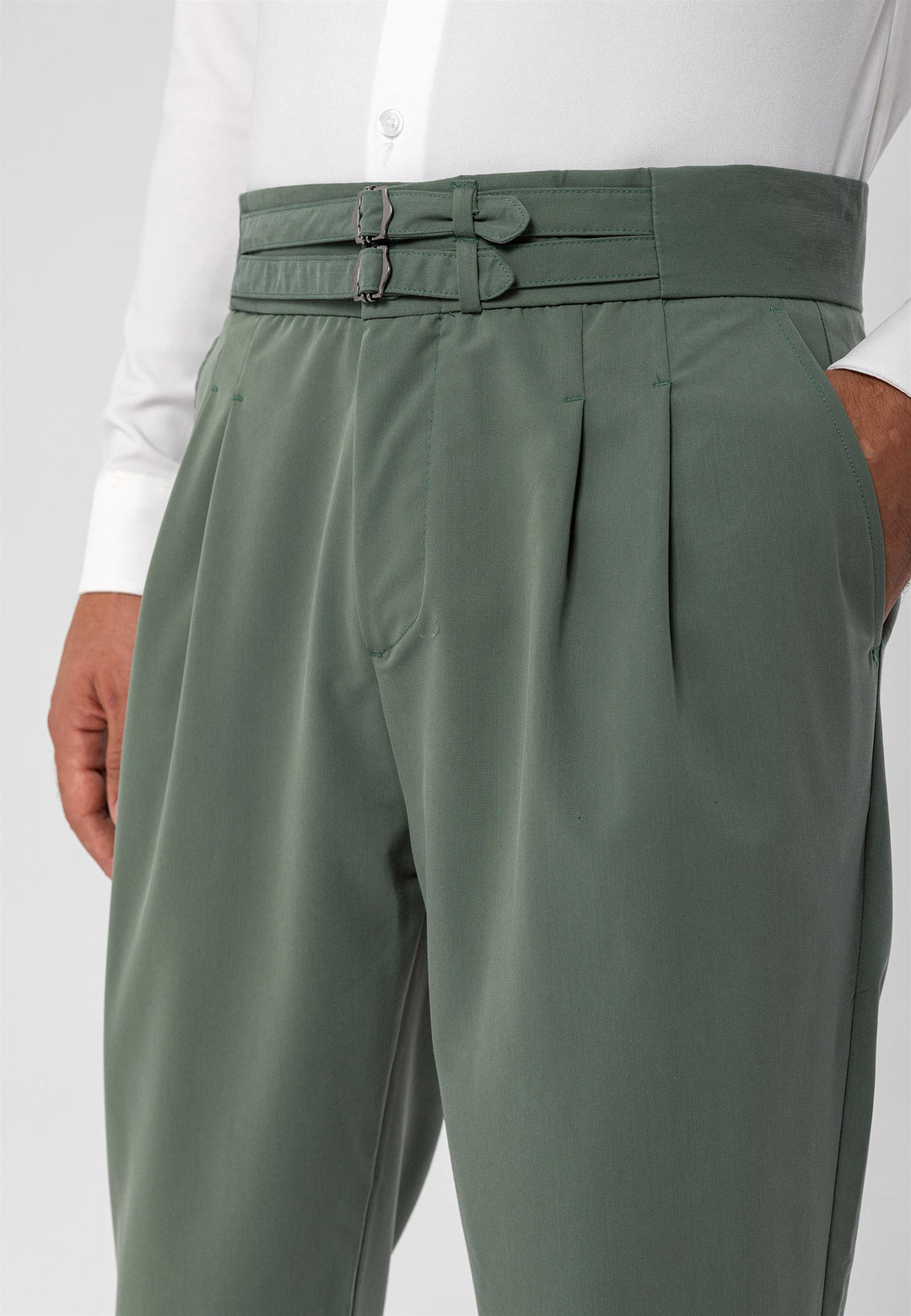 Men's Green High Waist Buckle Belt Pleated Fabric Trousers - Wessi