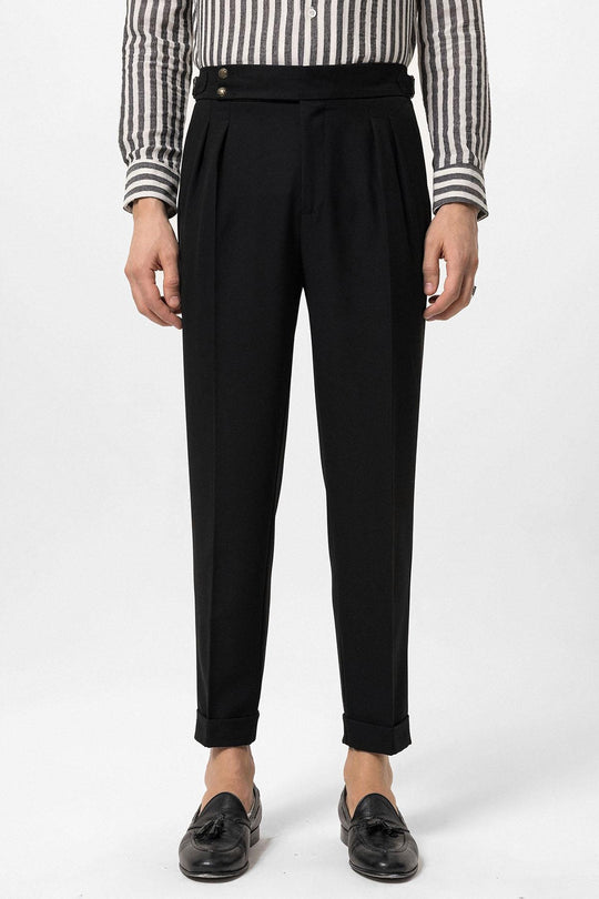 Pantalón de hombre de tela plisada con cintura alta y hebillas laterales negros - Wessi