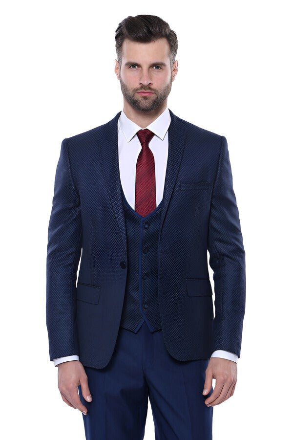 Dot-Patterned Vested Suit | Wessi