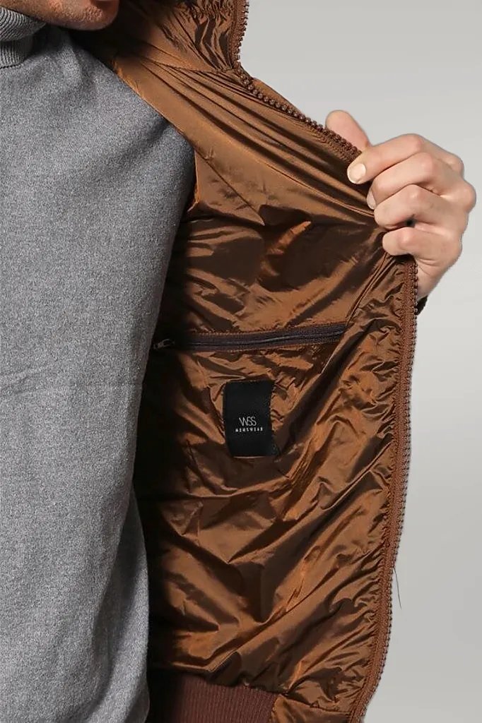 Abrigo acolchado con capucha de piel para hombre en color tostado | wess