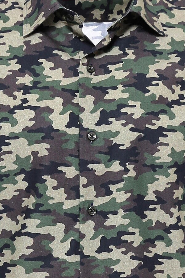 Camisa con estampado de camuflaje verde - Wessi
