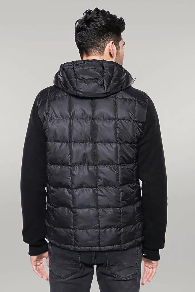 Chaqueta de abrigo negra con capucha | wess