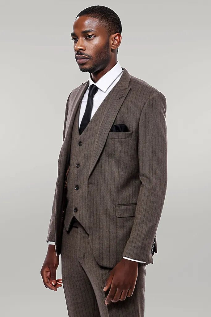 Traje rayas hombre online