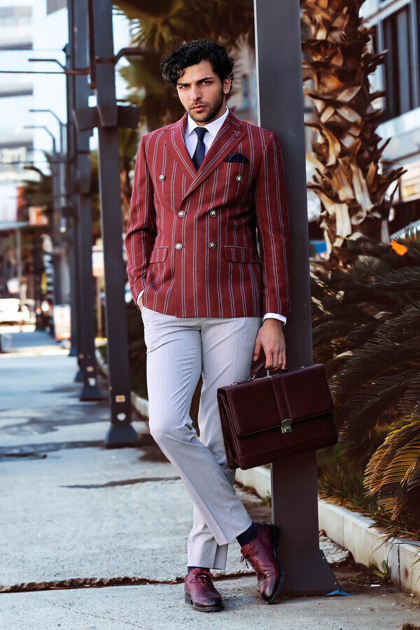 WSS Wide Peak Lapel Velvet Burgundy Blazer  - Río Grande